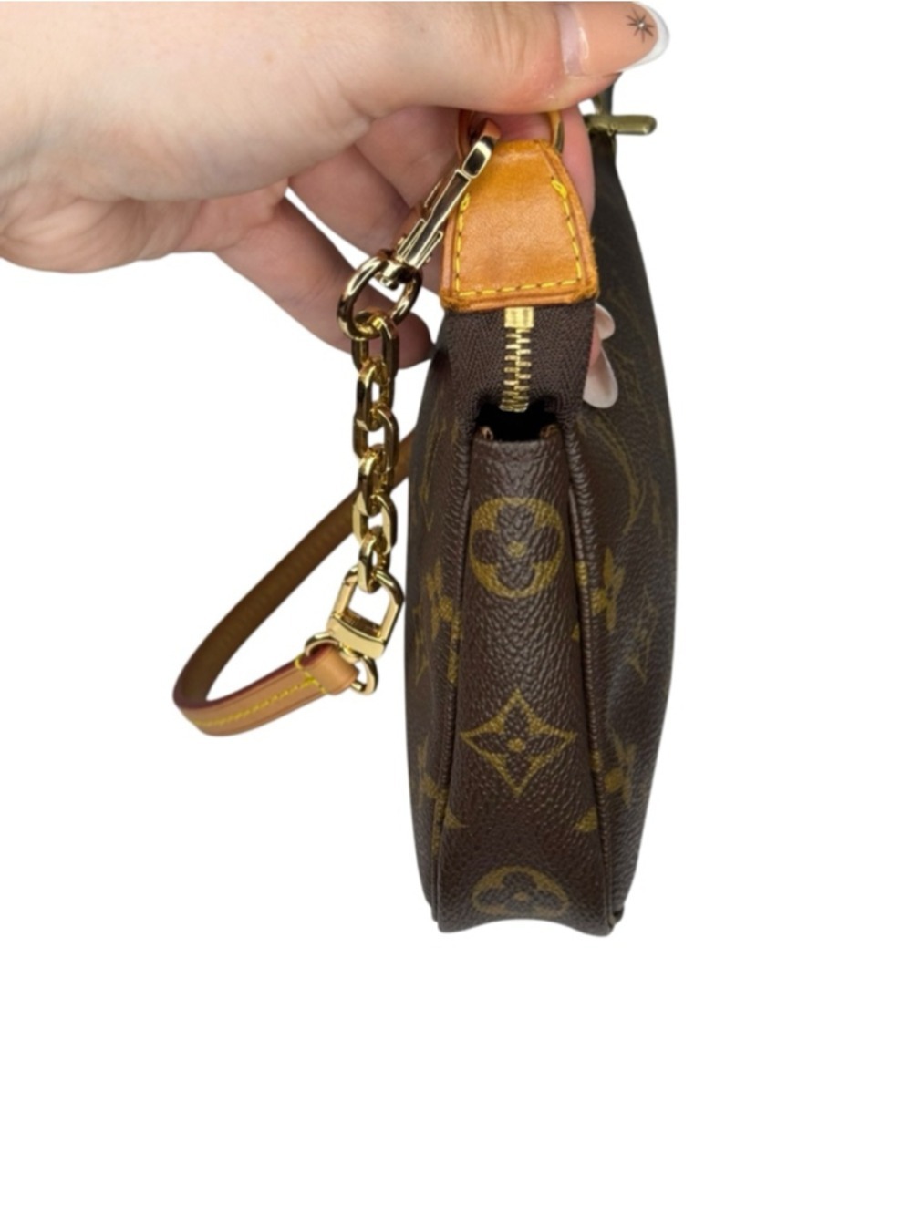Louis Vuitton Pochette Accessoires in Monogram Canvas - Picture 5 of 14